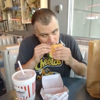 Portillo's Streamwood - Cheeseburger and a large diet coke - Hot Dogs Near Me - Streamwood, Illinois Portillo's Streamwood - Cheeseburger and a large diet coke - Hot Dogs Near Me - Streamwood, Illinois