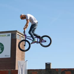 Antwerp Street Kicks