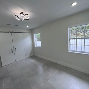 HYT Flooring and Construction - Interior painting - Painters Near Me - Miami Beach, Florida HYT Flooring and Construction - Interior painting - Painters Near Me - Miami Beach, Florida