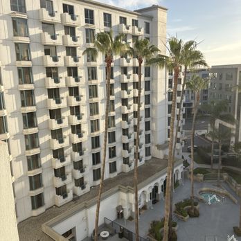 Costa Mesa Marriott - Poolside view of the hotel - Hotels Near Me - Costa Mesa, California Costa Mesa Marriott - Poolside view of the hotel - Hotels Near Me - Costa Mesa, California