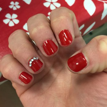 Q Nails - I don't recommend Leena whatsoever. Waist of 25$ - Nail Salons Near Me - Edmonton, Alberta Q Nails - I don't recommend Leena whatsoever. Waist of 25$ - Nail Salons Near Me - Edmonton, Alberta