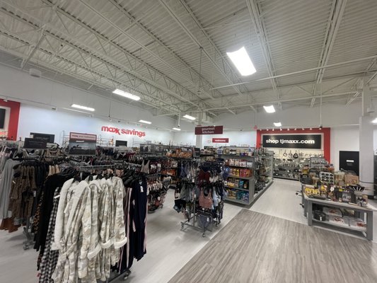 TJ MAXX - Updated August 2025 - 13 Photos & 15 Reviews - 9106 Shops Way