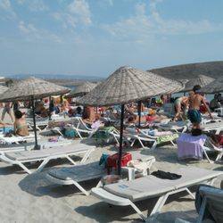 Alaçatı 11 - Busy beach