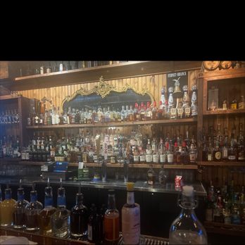 The Blind Barbour - Chill vibes .... - Cocktail Bars Near Me - Raleigh, North Carolina