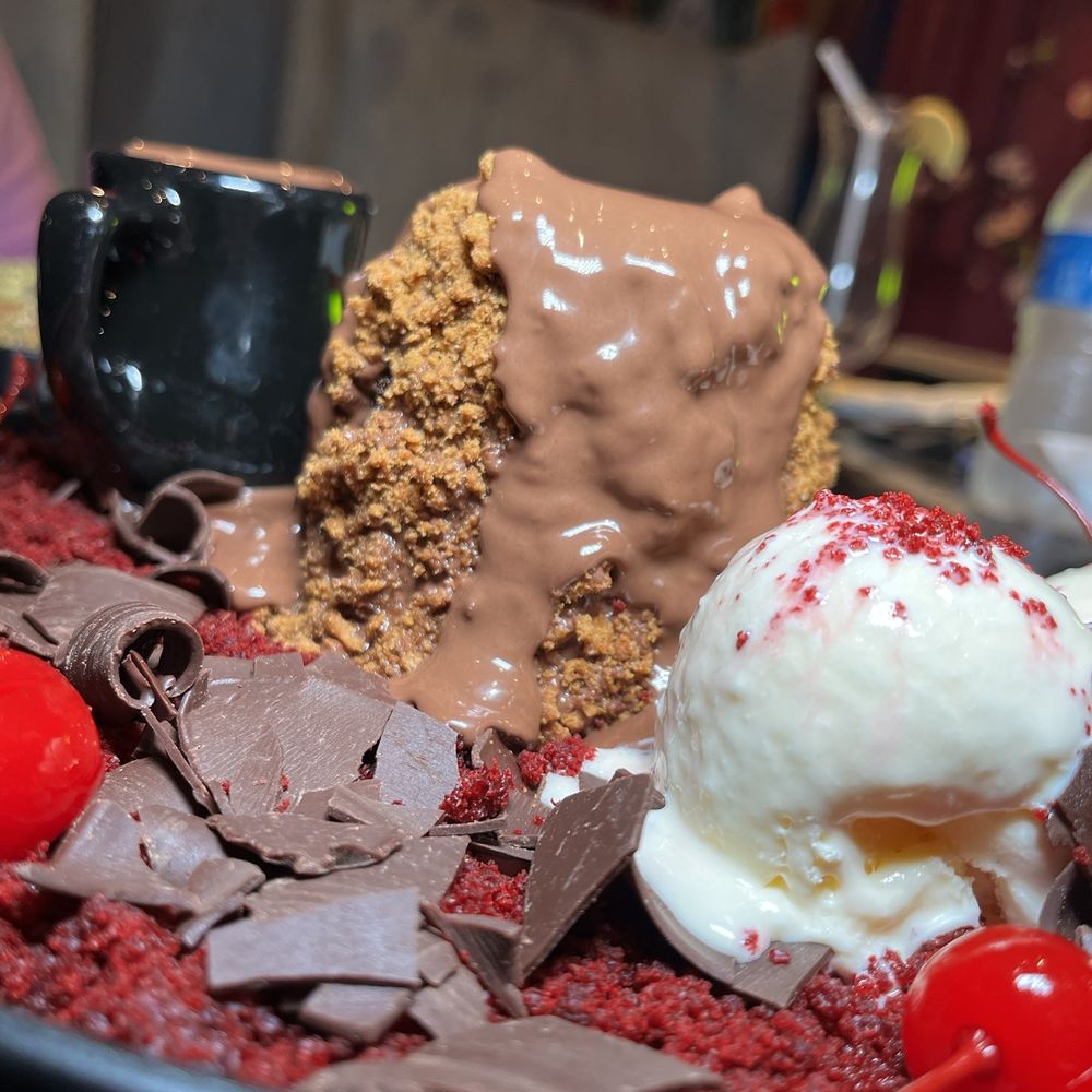 Parkerz - Molten lava chocolate cake - Mediterranean Near Me - Houston, Texas Parkerz - Molten lava chocolate cake - Mediterranean Near Me - Houston, Texas