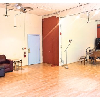 The Vocalist Studio - TVS Studio. - Vocal Coach Near Me
