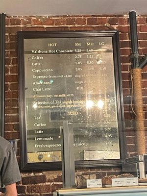 Almondine Bakery by null