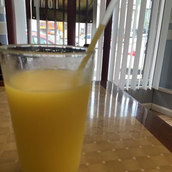 Costillas Colombian Grill - Mango smoothie - Colombian Near Me - Paterson, New Jersey