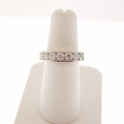 Professional Jewelers - custom diamond wedding band