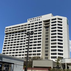 Phoenix Painting and Remodeling, LLC - Embassy Suites NW Expy exterior by Phoenix Painting & Remodeling