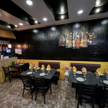 Green Chilli - interior - Indian Near Me - Brooklyn , New York