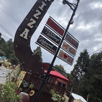 LouEddie's Pizza - Pizza Near Me - Skyforest, California LouEddie's Pizza - Pizza Near Me - Skyforest, California