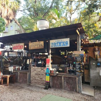 Owens Fish Camp - Outdoor appetizer order area - Seafood Near Me - Sarasota, Florida Owens Fish Camp - Outdoor appetizer order area - Seafood Near Me - Sarasota, Florida