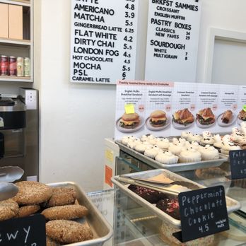 To Live For Bakery - Wonderful baked cooked, cupcakes and terrific sandwich menu - Bakeries Near Me - Vancouver, British Columbia