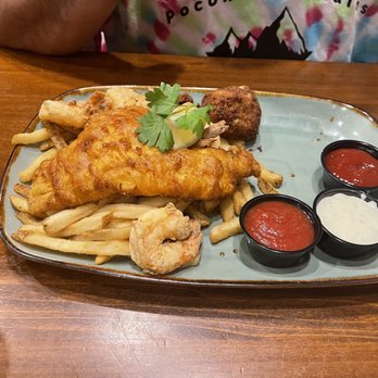 Phillips Seafood - Fried Seafood Trio - Seafood Near Me - Baltimore, Maryland Phillips Seafood - Fried Seafood Trio - Seafood Near Me - Baltimore, Maryland