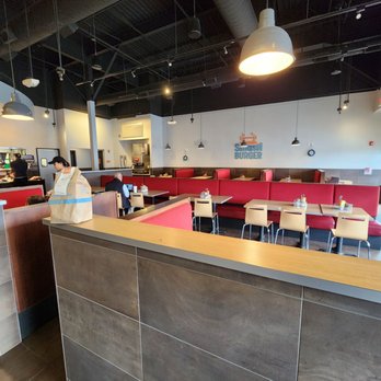 Smashburger - Approx size of place - Burgers Near Me - Paramus, New Jersey