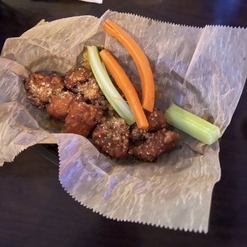 Bigham Tavern - Chicken Wings Near Me - Pittsburgh, Pennsylvania