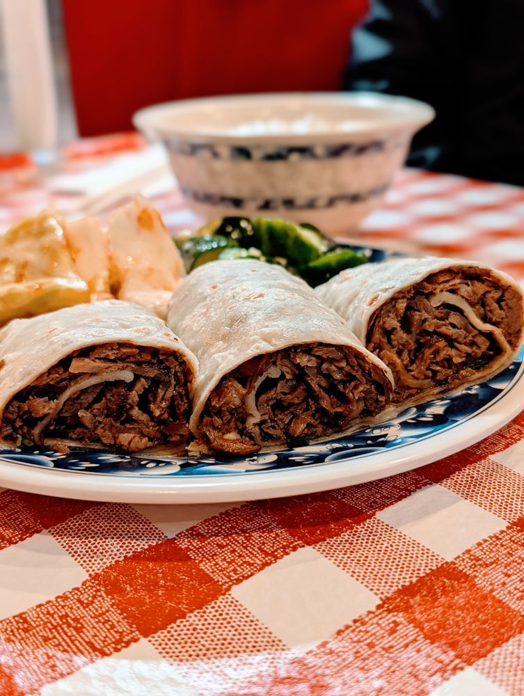 Taiwan Deli - Photo 3