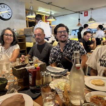 Campomar - Everyone having a delicious meal - Seafood Near Me - Zapopan, JAL Campomar - Everyone having a delicious meal - Seafood Near Me - Zapopan, JAL