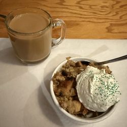 Flynn's Irish Tavern - Bread pudding