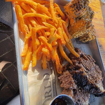 Whiskey 'N Rye Smokehouse - Fries, elote and brisket - Barbeque Near Me - Solvang, California