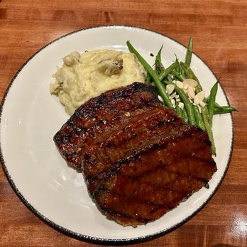 Weber Grill Restaurant - BBQ Meatloaf - Barbeque Near Me - Schaumburg, Illinois