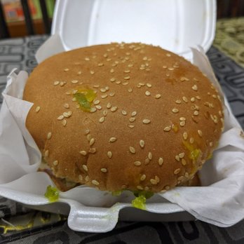 Grillies - Cheeseburger (apologies for not taking pic of the middle part) - Salad Near Me - Toronto, Ontario Grillies - Cheeseburger (apologies for not taking pic of the middle part) - Salad Near Me - Toronto, Ontario