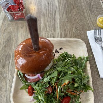 Cafe Wild - Wow!  The PERFECT Hamburger - Breakfast & Brunch Near Me - Manhattan Beach, California