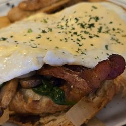 Mountain View Cafe and Catering - Mountain Harvest Benedict DELICIOUS!