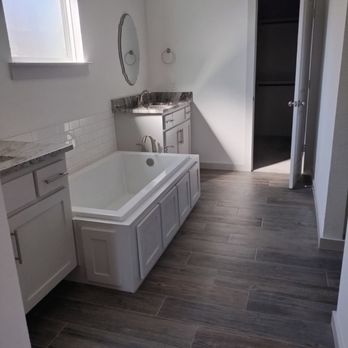 Squadron Maid - Bathroom cleaned and sanitized for move in ready home - Home Cleaning Near Me