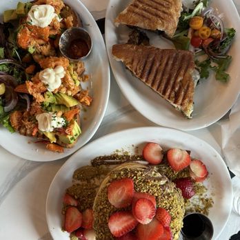 Bistro Cafe - Lobster rolls, the Zeus Sandwich, & the viral pancake - Breakfast & Brunch Near Me - Miami, Florida