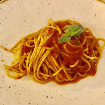 Trattoria dall'Oste - Pasta pomodoro - Trattorie Near Me - Florence, FI Trattoria dall'Oste - Pasta pomodoro - Trattorie Near Me - Florence, FI