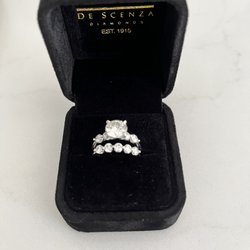 DeScenza Diamonds - Hingham
