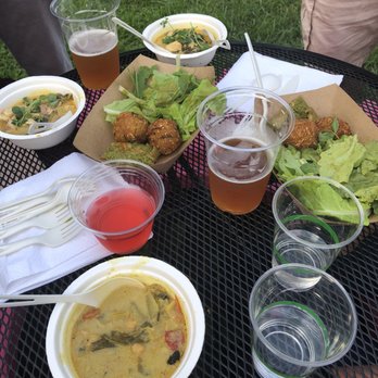 Pink Flamingo - Food Trucks Near Me - Detroit, Michigan