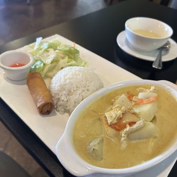 Thai Food Kitchen - Chicken curry - Thai Near Me - Henderson, Nevada