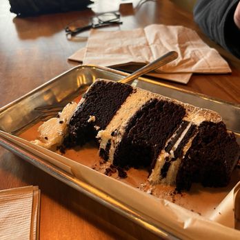 Deep Sea Sugar & Salt - Cookies and Cream slice - Custom Cakes Near Me - Seattle, Washington