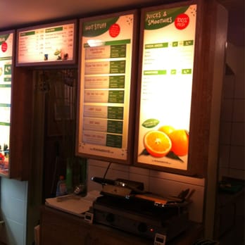 Dean & David - Salad Near Me - Munich, BY Dean & David - Salad Near Me - Munich, BY