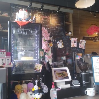 Z3 Specialty Coffee - Inside the cafe - Coffee & Tea Near Me - Kanata, Ontario