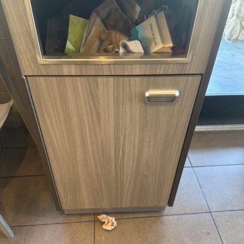 McDonalds - Filthy - Fast Food Near Me - Angels Camp, California