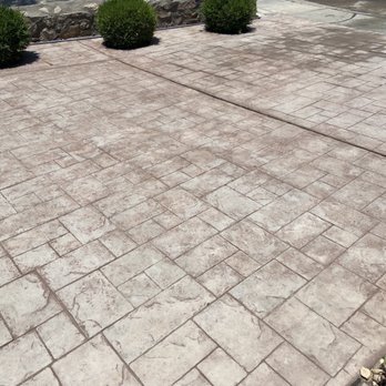 A-1 Power Wash - This was before picture showing how they power washed the driveway and evened out the fading to look more natural. - Pressure Washers Near Me A-1 Power Wash - This was before picture showing how they power washed the driveway and evened out the fading to look more natural. - Pressure Washers Near Me