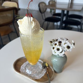 Our Place Dessert Cafe - Orange Cream Soda - Cafes Near Me - Edmonds, Washington