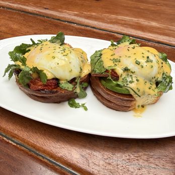 Republique - BLT BENEDICT - French Near Me - Los Angeles, California