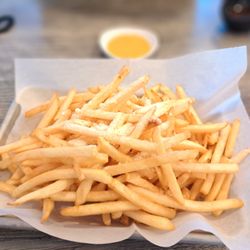 District 5 - Skinny Crispy Fries with Truffle Oil