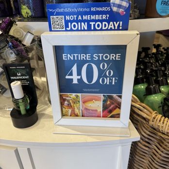 Bath & Body Works - Discount - Cosmetics & Beauty Supply Near Me - Cincinnati, Ohio Bath & Body Works - Discount - Cosmetics & Beauty Supply Near Me - Cincinnati, Ohio