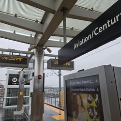 Aviation/Century Metro Station - Platform