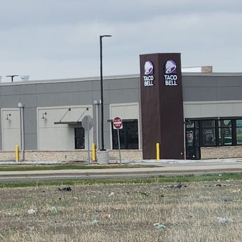 Taco Bell - Walking to taco bell, - Fast Food Near Me - Denver, Colorado Taco Bell - Walking to taco bell, - Fast Food Near Me - Denver, Colorado