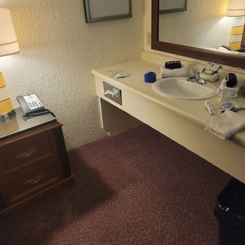 Bayview Inn - Hotels Near Me - Crescent City, California
