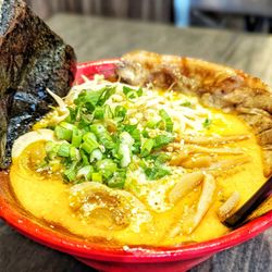 Hokkaido Ramen & Sushi bar - Garlic Tonkatsu Ramen