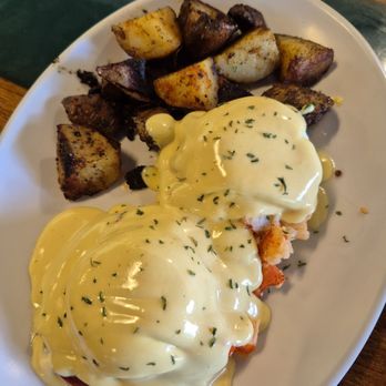 The Sinful Kitchen - Lobster Benedict - Breakfast & Brunch Near Me - Portland, Maine