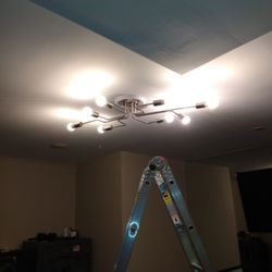 Handy Pete - Modern lamp.